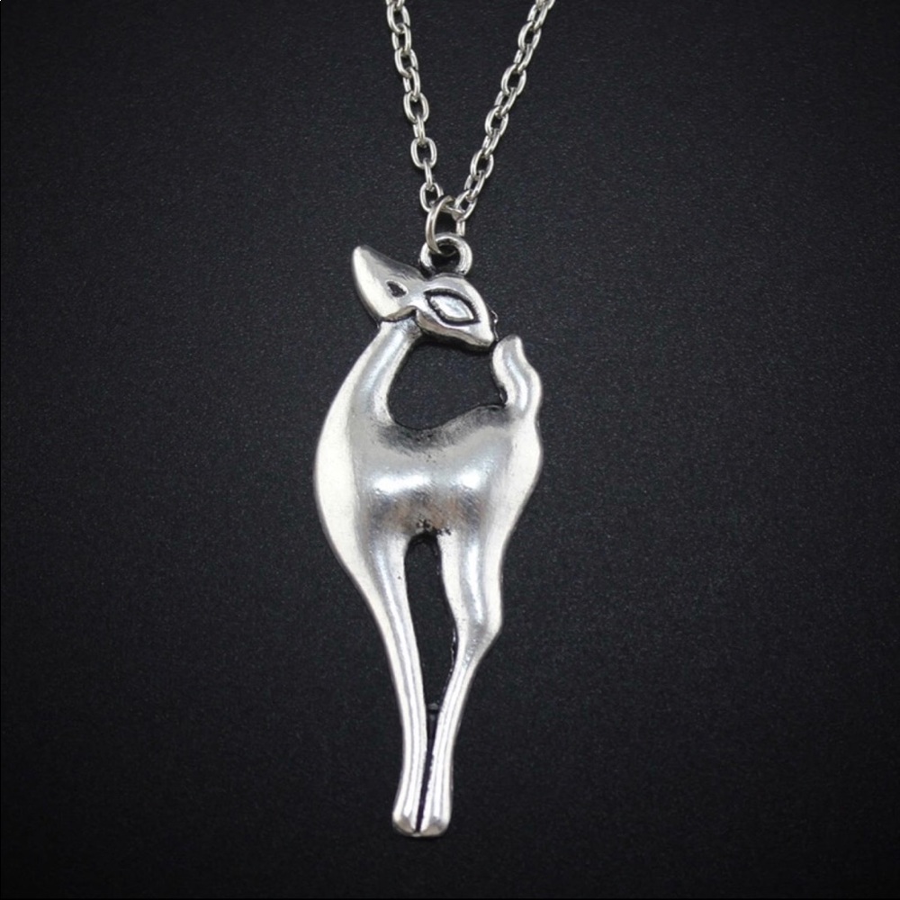 ✨✨New✨Deer Silver Charm Necklace ✨ - Picture 1 of 5